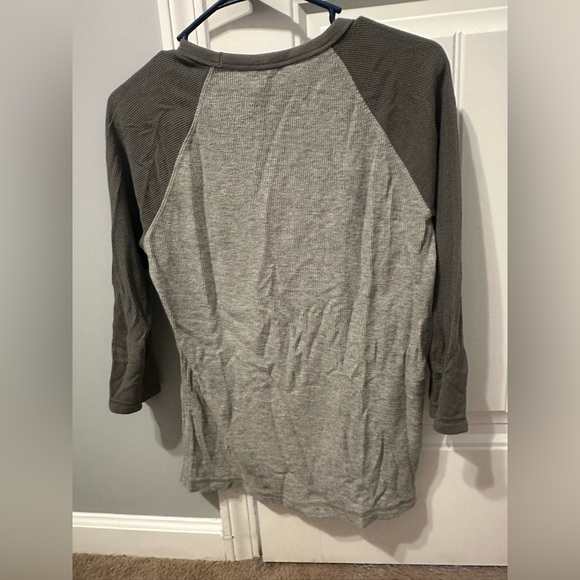 Two pieces - Picture 8 of 8